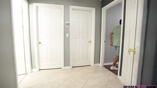 Taylor Wild - My Stepson Saw Me Masturbating - S24:E4