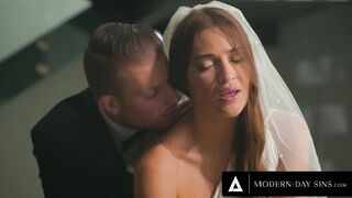 MODERN-DAY SINS - Groom FREE USES Hot Bride Gizelle Blanco In Front Of Their Witnesses