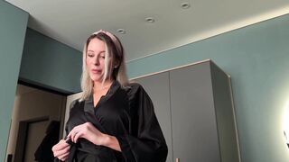 I Wanted My Stepmom To Appreciate My Cock, and she Gave Me My First Sexual Experience