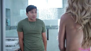 Taylor Vixxen - Stepmom Gets Caught Naked - S8:E8