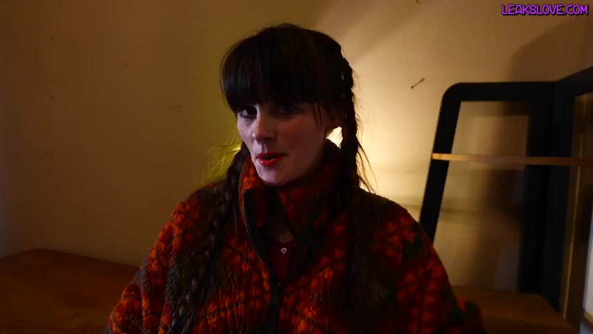 Sydney Harwin – The Hostel