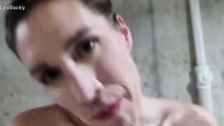 LinaBlackly – Hot Tub With Mommy – Pussy is So Wet